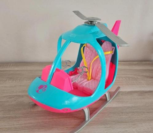Barbie-helikopter, Kinderen en Baby's, Speelgoed | Poppen, Zo goed als nieuw, Barbie, Ophalen of Verzenden