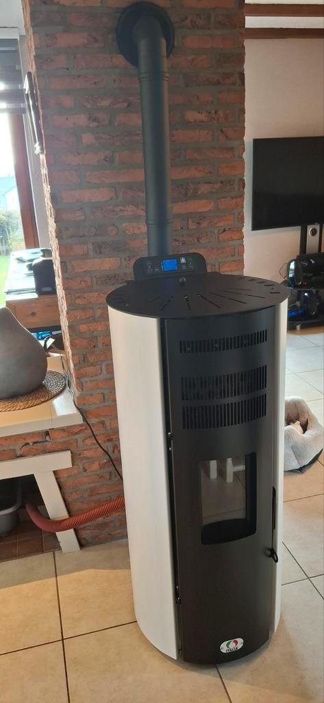 Poêle à pellets neuf, Maison & Meubles, Poêles, Enlèvement