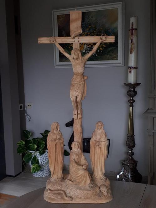 Houten  kruisbeeld  tafereel  84 cm hoogte  , Josef Ehinger, Antiek en Kunst, Antiek | Religieuze voorwerpen, Ophalen