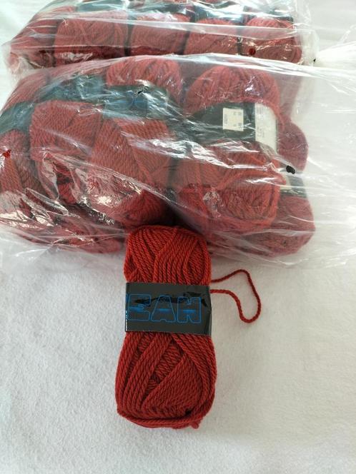 Pelotes de laine Ocean ( 20 pelotes rouille)., Hobby & Loisirs créatifs, Tricot & Crochet, Comme neuf, Enlèvement ou Envoi