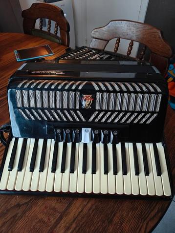 Parrot Accordeon, Enlèvement, Comme neuf