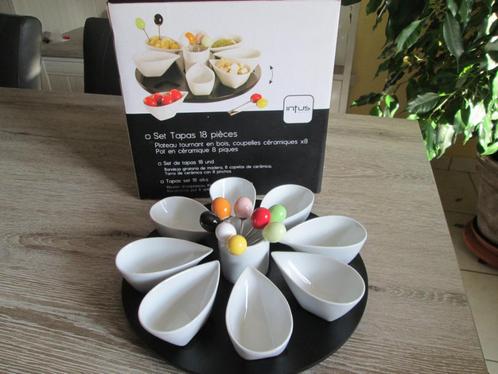 Tapas 18 pièces "INTUS in situ", Huis en Inrichting, Keuken | Servies, Nieuw, Kop(pen) en/of Schotel(s), Effen, Keramiek, Ophalen of Verzenden