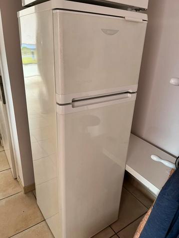 Frigo congélateur combiné Zanussi beschikbaar voor biedingen