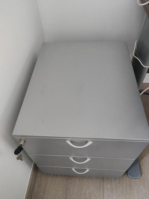 table de chevet pour ordinateur, Maison & Meubles, Chambre à coucher | Tables de chevet, Comme neuf, Moins de 55 cm, Moins de 45 cm