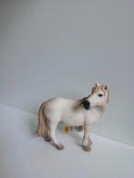 Schleich Camargue merrie 13609, Verzamelen, Dierenverzamelingen, Ophalen of Verzenden, Zo goed als nieuw, Paard, Beeldje of Figuurtje