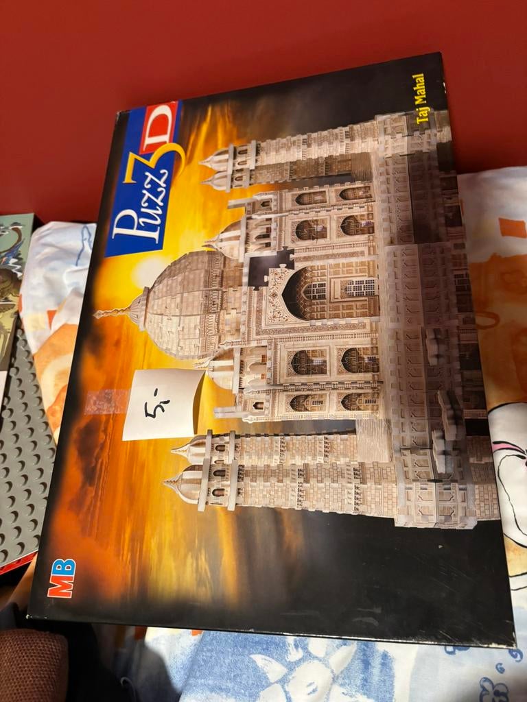 3D puzzel, Ophalen, 500 t/m 1500 stukjes, Zo goed als nieuw, Rubik's of 3D-puzzel