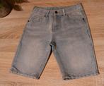 Koopje !!!  Nieuwe jeans bermuda - 12 jaar., Ophalen of Verzenden, Nieuw, Jongen, Broek
