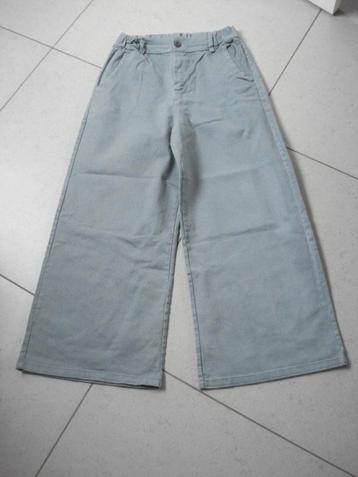 Groene 3/4de jeansbroek, dames/meisjes. mt L beschikbaar voor biedingen
