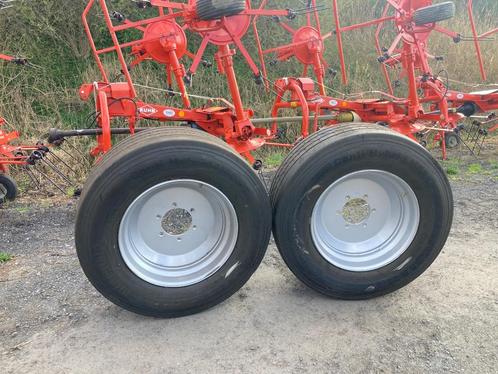 Record 385/55 x 22.5 landbouw wielen, Zakelijke goederen, Machines en Bouw | Kranen en Graafmachines, Overige typen, Ophalen