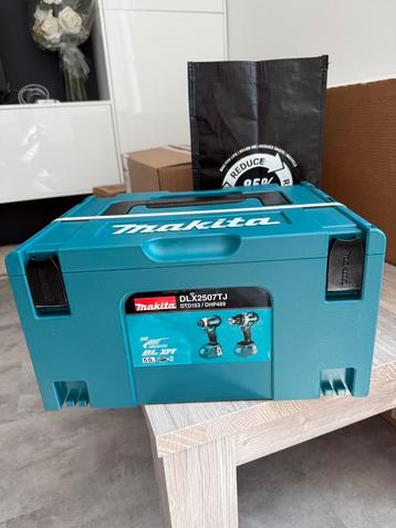 Makita DLX2507TJ Kit 18V LXT avec 2 Batteries, Coffret beschikbaar voor biedingen