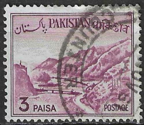Pakistan 1961-1962 - Yvert 132 - Khyberpas (ST), Postzegels en Munten, Postzegels | Azië, Gestempeld, Verzenden