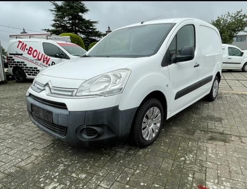 berlingo euro 5, Autos, Camionnettes & Utilitaires, Entreprise, Citroën, Diesel, Euro 5, 5 portes, Boîte manuelle, Blanc, Noir