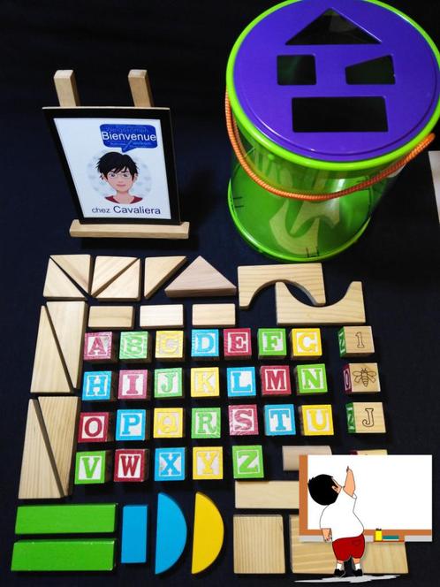 Vat van 55 houten kubussen - Bouwstenen en alfabet, Kinderen en Baby's, Speelgoed | Educatief en Creatief, Zo goed als nieuw, Bouwen