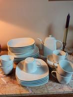 Vaisselle blanche 30 pièces + cafetière, Neuf, Enlèvement, Autres matériaux, Uni