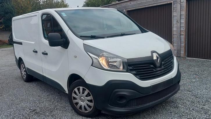 Renault Trafic 3 places 2017 euro6b 1.6dci 171dkms AC, Autos, Camionnettes & Utilitaires, Particulier, Bluetooth, Ordinateur de bord
