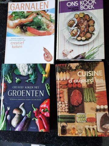 Kookboeken met of zonder magnetron beschikbaar voor biedingen