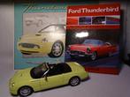 Ford Thunderbird Show Car 1:18 Maisto + Boek + reclamebord, Ophalen of Verzenden, Zo goed als nieuw, Auto, Maisto