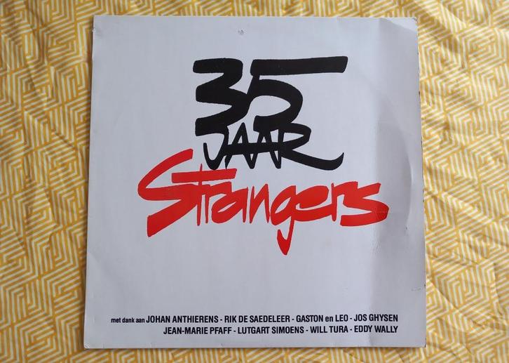 LP 35 Jaar Strangers gesigneerd., Cd's en Dvd's, Vinyl | Nederlandstalig, Gebruikt, Levenslied of Smartlap, Ophalen