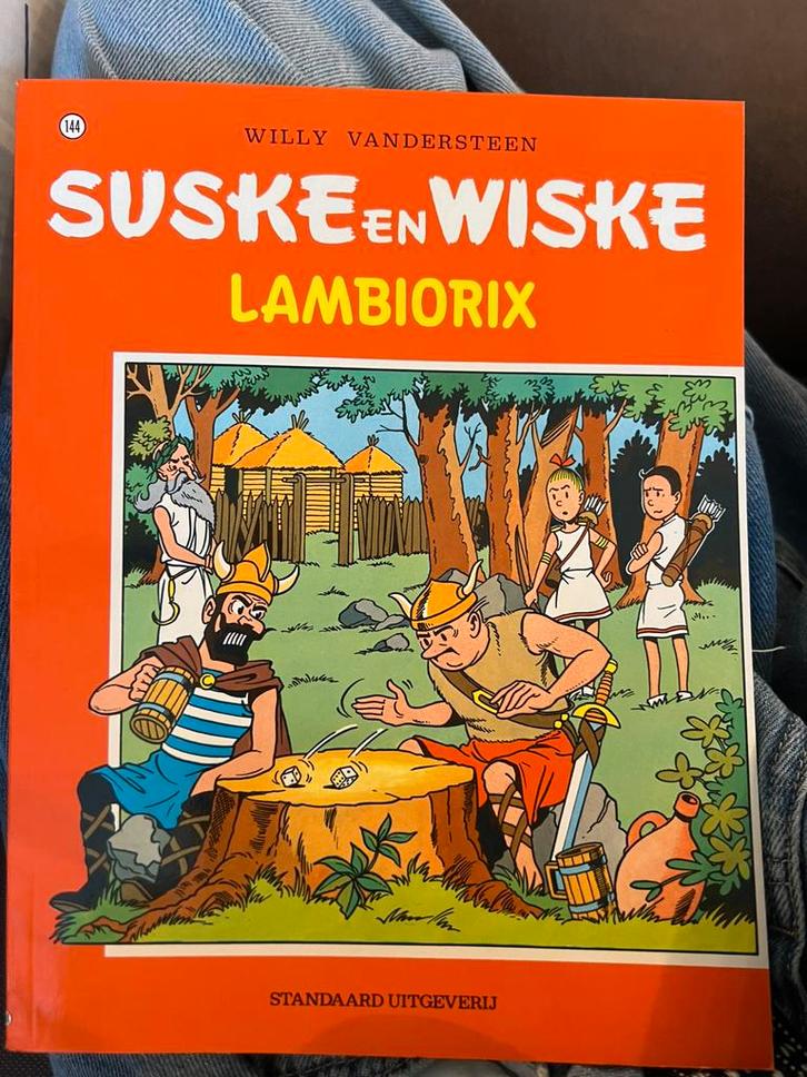 Verzamelijng van 34 suske en wiske strips, Boeken, Stripverhalen, Zo goed als nieuw, Meerdere stripboeken, Ophalen