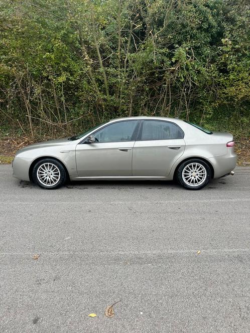 Alfa Romeo 159, Autos, Alfa Romeo, Particulier, Diesel, Berline, 5 portes, Automatique, Beige, Beige, Cuir, Enlèvement