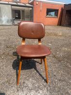 3 retro hout met skaie stoelen