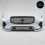 VOLVO XC60 II 2021-2025 LIFT VOORBUMPER KLEUR 707, Verzenden, Gebruikt, Volvo, Bumper