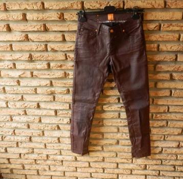 (62)- jeans femme t.XS bordeaux - hugo boss - beschikbaar voor biedingen