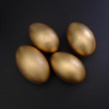 Emoe ei, goud beschikbaar voor biedingen