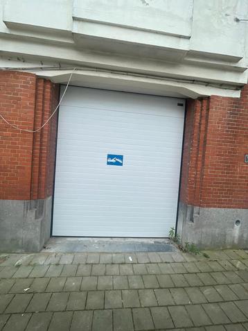 Box/ Entrepôt à louer, Immo