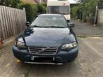 Volvo XC70 4x4 Cross Country, Auto's, Volvo, Blauw, XC70, 2521 cc, Leder