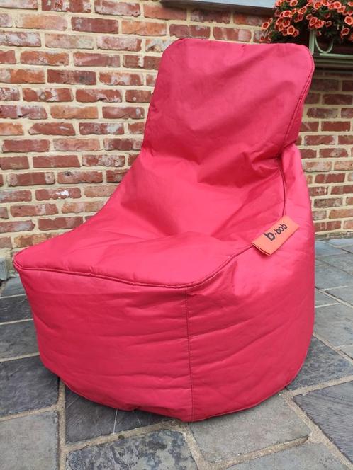 Rode B-bob zitzak in prima staat, tof om cadeau te doen, Huis en Inrichting, Zitzakken, Zo goed als nieuw, Zitzak, Ophalen
