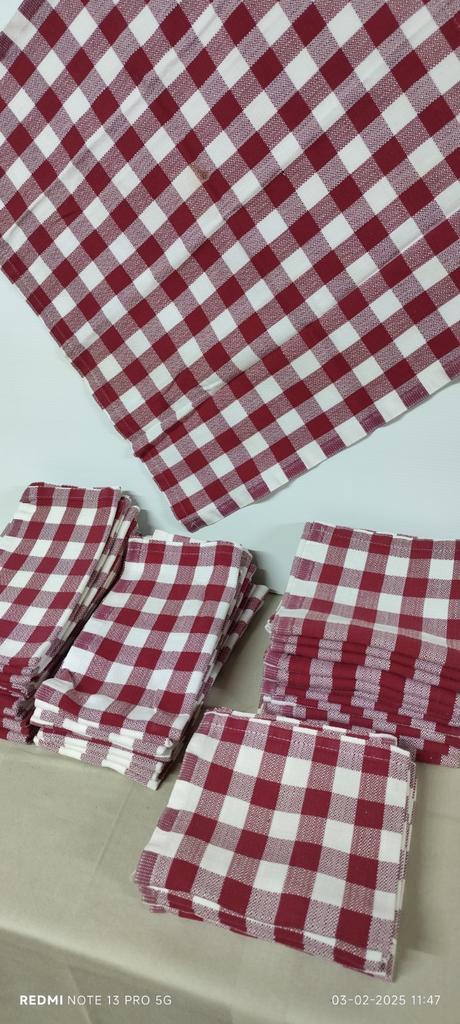 Katoenen doeken. Rood geruit. 50/50 cm. 35 stuks, Huis en Inrichting, Keuken | Textiel, Gebruikt, Rood, Ophalen of Verzenden