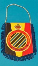 Club Brugge 1980 ancien logo, belle bannière de football vin, Collections, Comme neuf, Enlèvement ou Envoi