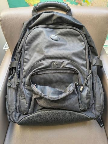 Rugzak laptop 30L merk Targus in prima staat beschikbaar voor biedingen