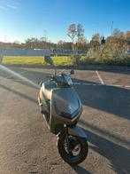 Peugeot vivacity 3 a klasse, Fietsen en Brommers, Ophalen, Gebruikt, Klasse A (25 km/u), Benzine