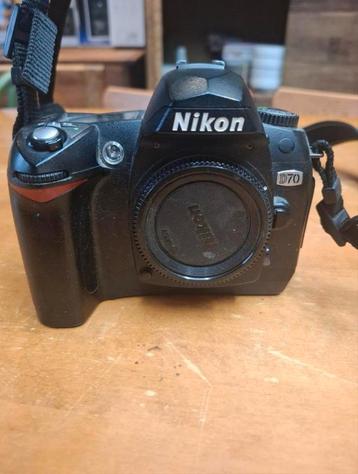 Nikon d70  beschikbaar voor biedingen