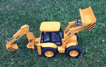 Bruder 2428 JCB 4CX Baggerlader