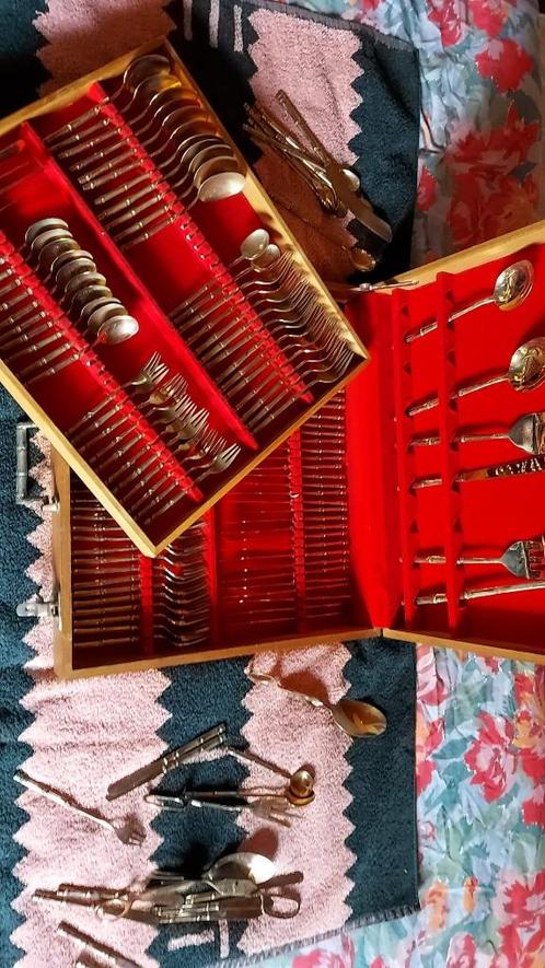 Vintage, jaren '70 Thais bestekkoffer -VERGULD-, Antiek en Kunst, Antiek | Bestek, Ophalen