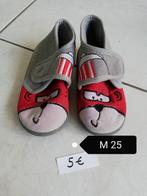 Pantoffels m 25, Kinderen en Baby's, Babykleding | Schoentjes en Sokjes, Ophalen of Verzenden, Zo goed als nieuw