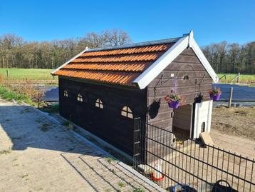 Nostalgische kippenhok geitenhok beschikbaar voor biedingen