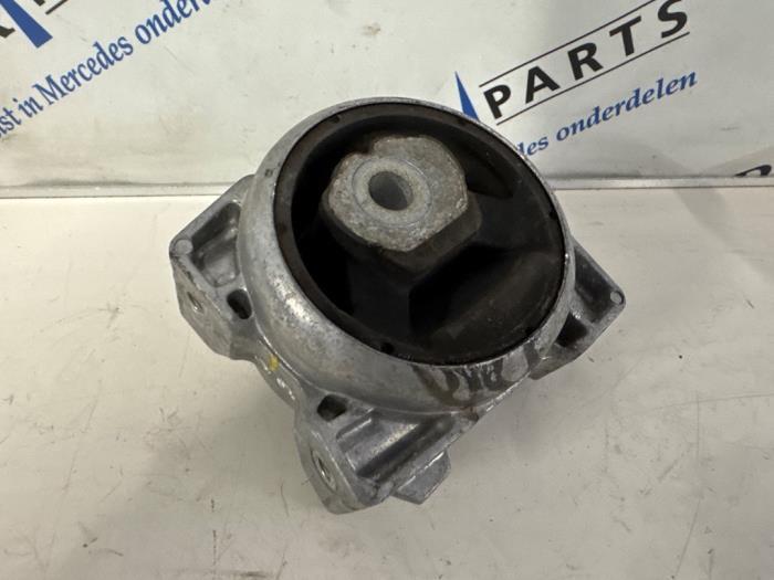 Versnellingsbak Steun van een Mercedes A-Klasse, Auto-onderdelen, Ophanging en Onderstel, Mercedes-Benz, Gebruikt, 3 maanden garantie