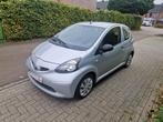 aygo 1.0i 2012 euro5 nouveau embrayage pret a immatriculer, Auto's, Toyota, Voorwielaandrijving, 99 g/km, Grijs, Particulier