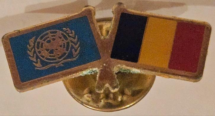 Drapeaux à épingles - ONU et Belgique
C'est une amitié, Collections, Broches, Pins & Badges, Enlèvement ou Envoi