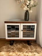 Gerestyled vintage kastje | glas-in-lood, Ophalen