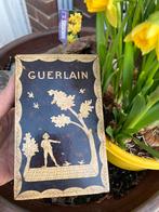 Boîte vintage du parfum Guerlain Mitsouko