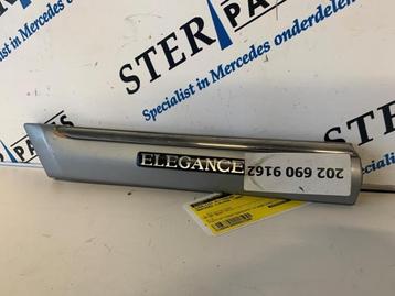Sierstrip van een Mercedes C-Klasse beschikbaar voor biedingen