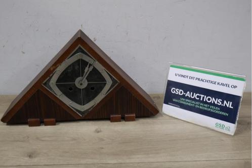 Art Deco Metaal/Houten Driehoek Mantelklok, Antiek en Kunst, Antiek | Klokken, Ophalen of Verzenden