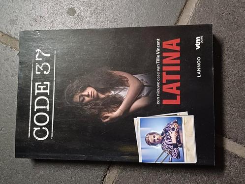 Vincent Tille - Latina, Boeken, Thrillers, Zo goed als nieuw, Ophalen