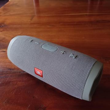 JBL Charge 3, Moins de 60 watts, Comme neuf, Autres types, Enlèvement ou Envoi