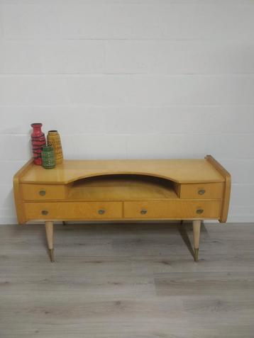 Vintage midcentury lowboard | televisiemeubel retro  beschikbaar voor biedingen